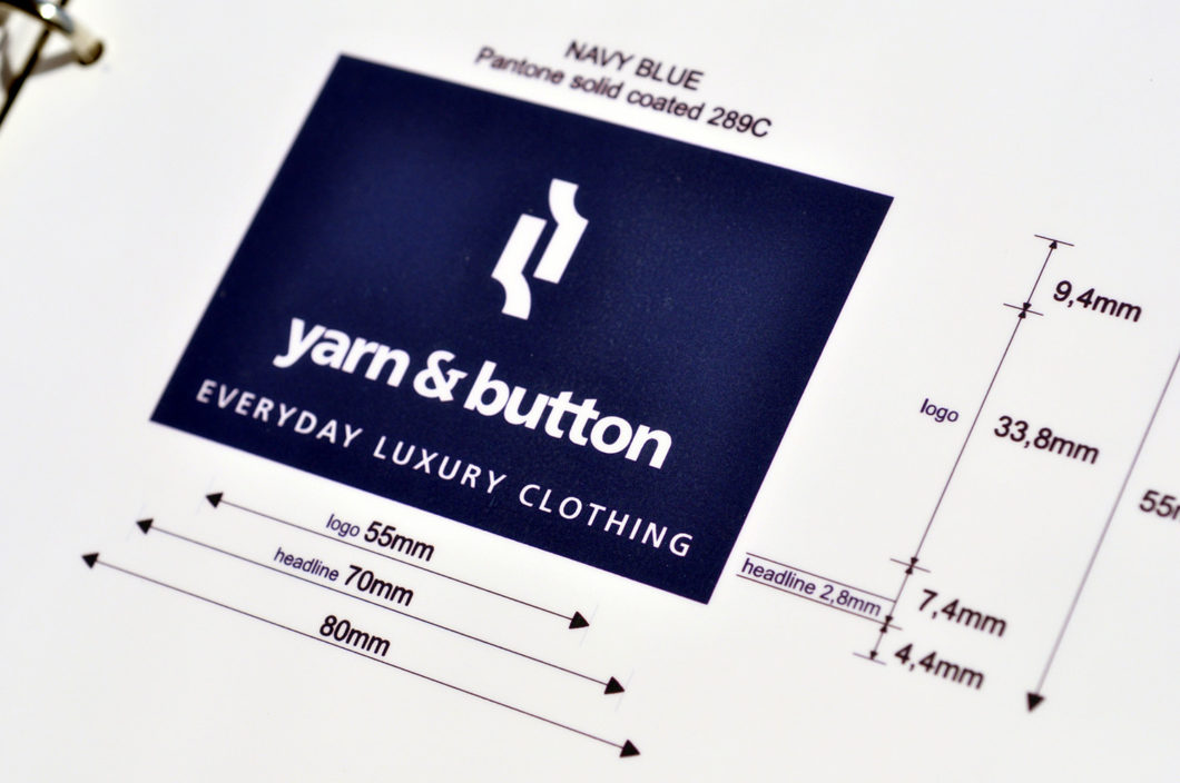 Graphasel Design Studio - Yarn and Button arculat - Arculat Print Termék tervezés Graphasel Design Studio - Yarn and Button arculat - Arculat Print Termék tervezés