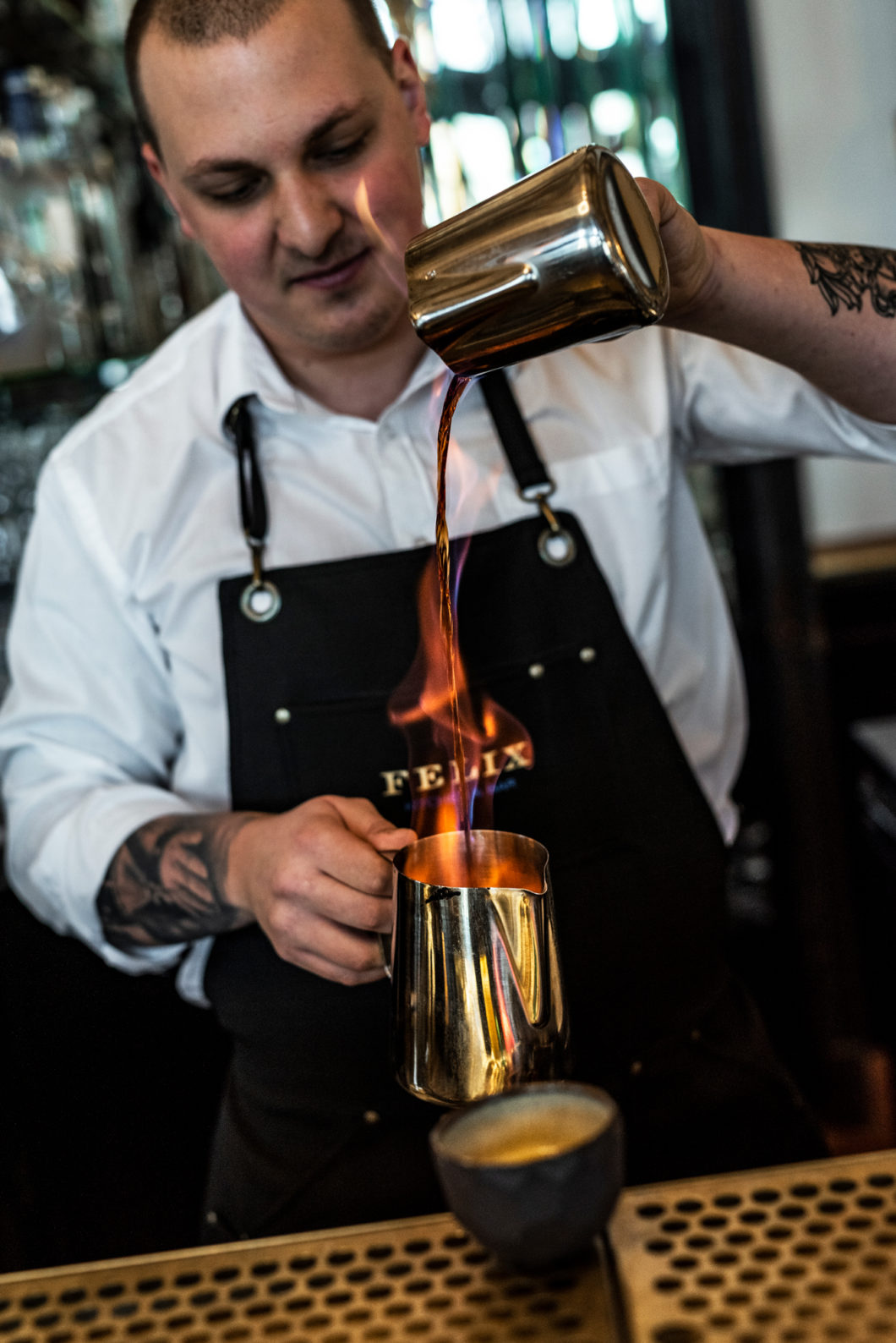 Graphasel Design Studio - FELIX Kitchen and Bar - Arculat Print Graphasel Design Studio - FELIX Kitchen and Bar - Arculat Print